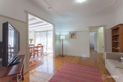 Property photo of 28 Rhyde Street Mount Lofty QLD 4350