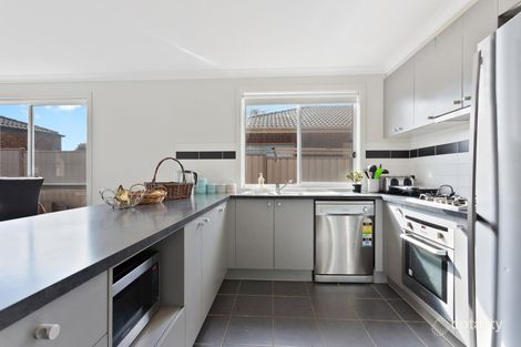 Property photo of 7 Riparian Way Brookfield VIC 3338