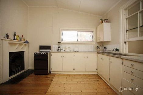Property photo of 10 Kitchener Parade Mayfield East NSW 2304