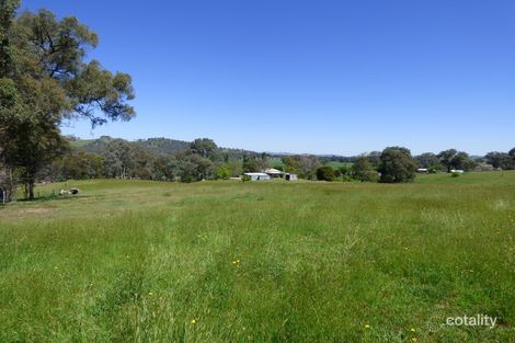 92 Old Ovens Hwy, Myrtleford, VIC 3737