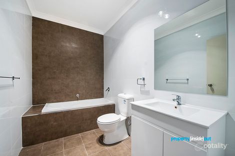 Property photo of 3/17 Carinya Road Girraween NSW 2145