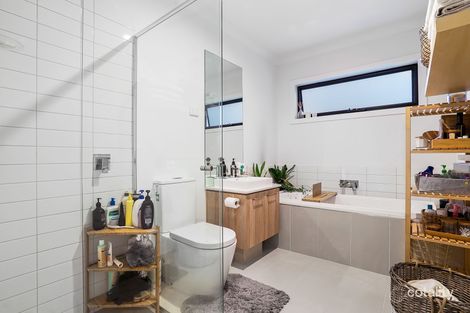 Property photo of 25 Quarter Circuit Springvale VIC 3171