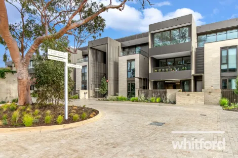 1/2 Convent Pl, Rippleside, VIC 3215