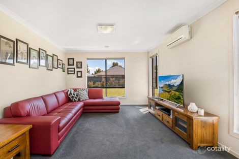 Property photo of 11 Bluebell Avenue Epsom VIC 3551