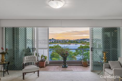 Property photo of 21/27 Vernon Terrace Teneriffe QLD 4005