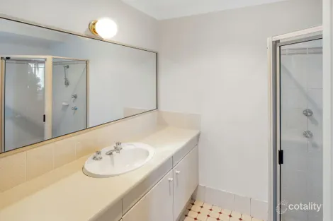 Property photo of 76 Wyangan Avenue Griffith NSW 2680