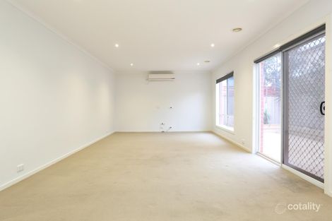 Property photo of 3 Wooling Lane Caroline Springs VIC 3023