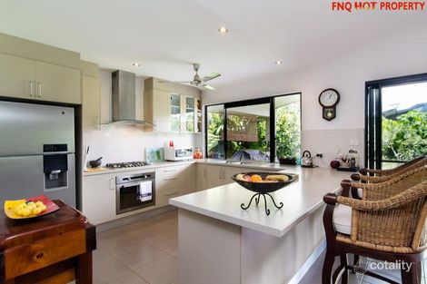 Property photo of 17 Bowline Place Trinity Beach QLD 4879