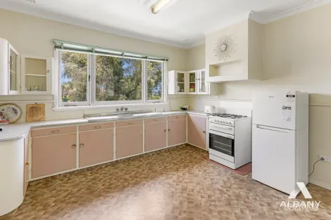 Property photo of 154 Hare Street Mount Clarence WA 6330
