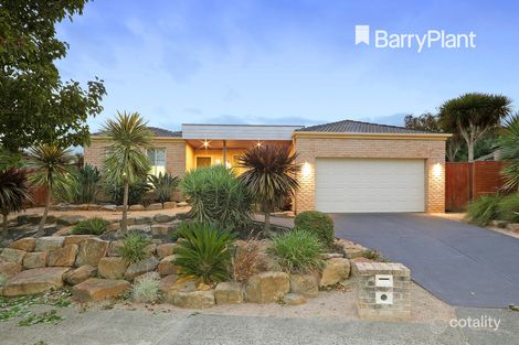 13 Rutherglen Ct, Rowville, VIC 3178