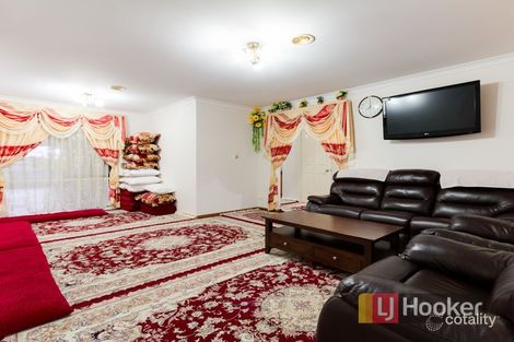 Property photo of 4 Stratus Court Hampton Park VIC 3976