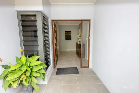Property photo of 7 Lake Close Port Douglas QLD 4877