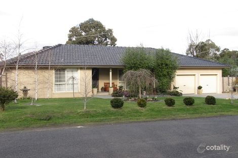 73 Racecourse Rd, Riddells Creek, VIC 3431
