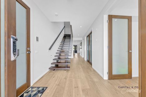 Property photo of 40 Errol Boulevard Mickleham VIC 3064