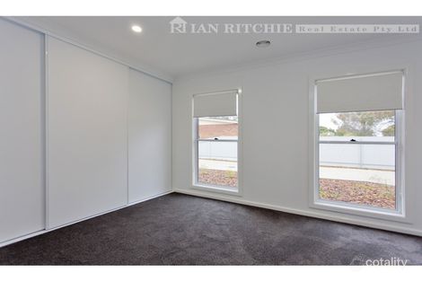 Property photo of 2/457 Prune Street Lavington NSW 2641