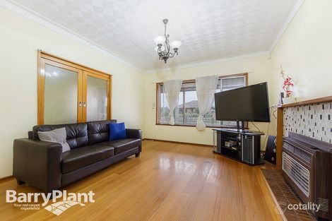 Property photo of 24 Protea Crescent St Albans VIC 3021