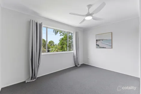 Property photo of 8 Trevor Street Beachmere QLD 4510