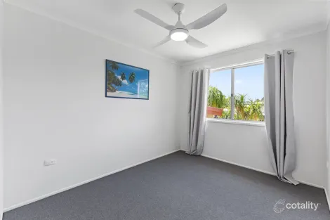 Property photo of 8 Trevor Street Beachmere QLD 4510