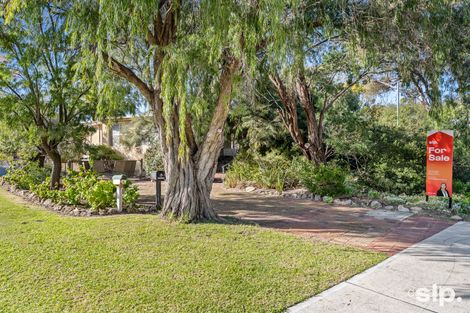 Property photo of 2 Valley Road Halls Head WA 6210