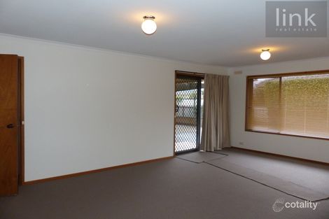 Property photo of 16 Roseland Road Wodonga VIC 3690