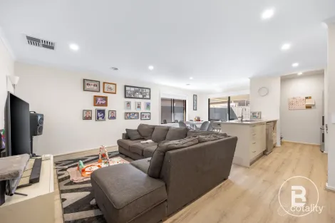 Property photo of 27 Crowther Drive Lucas VIC 3350