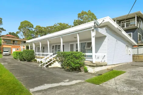 1/51 Heaslip St, Coniston, NSW 2500