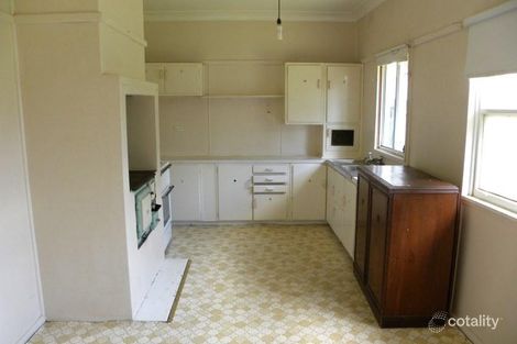 Property photo of 9 Bruce Street Young NSW 2594