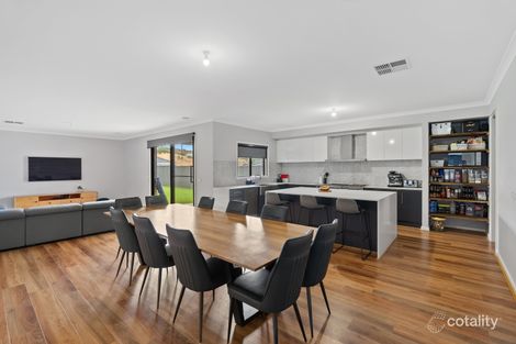 Property photo of 26 Currington Crescent Darley VIC 3340