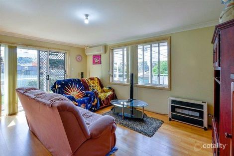Property photo of 12 Smith Place Mount Annan NSW 2567