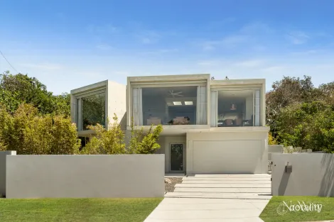 Property photo of 8 Tristania Drive Marcus Beach QLD 4573