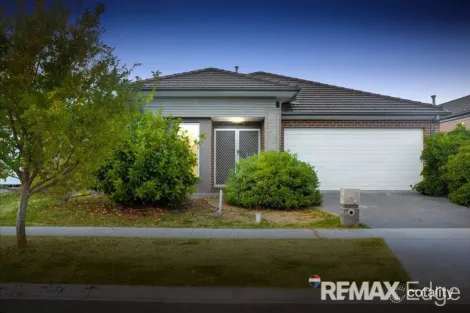 Property photo of 11 Ostend Crescent Point Cook VIC 3030