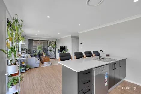 Property photo of 4 Steel Drive Spring Flat NSW 2850