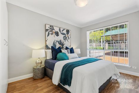 Property photo of 9/2 Headingly Road Kalamunda WA 6076