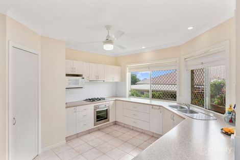 Property photo of 8 Tara Vista Boulevard Highland Park QLD 4211