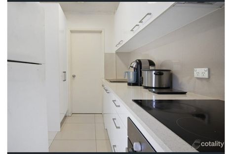 Property photo of 2/3 Watson Esplanade Surfers Paradise QLD 4217