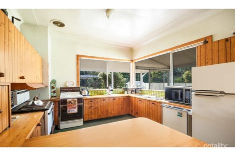 Property photo of 4 Leeder Road Ourimbah NSW 2258
