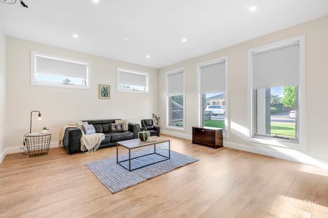 Property photo of 26 Argyle Way Taylors Hill VIC 3037