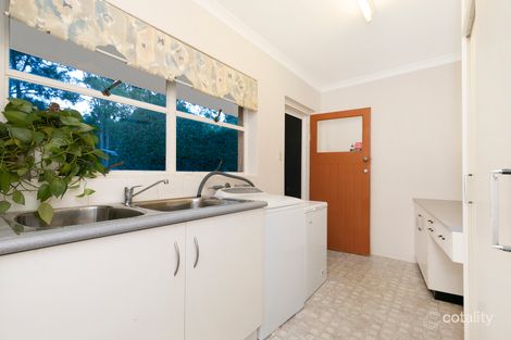 Property photo of 68 Outlook Crescent Bardon QLD 4065