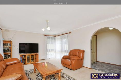 Property photo of 44 Girvan Circuit Endeavour Hills VIC 3802