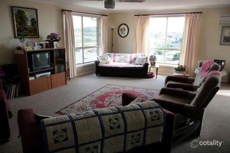 Property photo of 5 Cedar Place Romaine TAS 7320