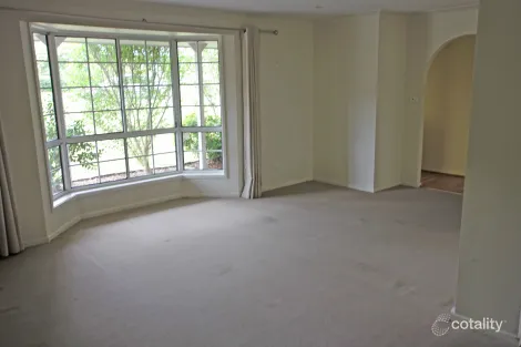 Property photo of 2 Bellbrook Close Green Point NSW 2251