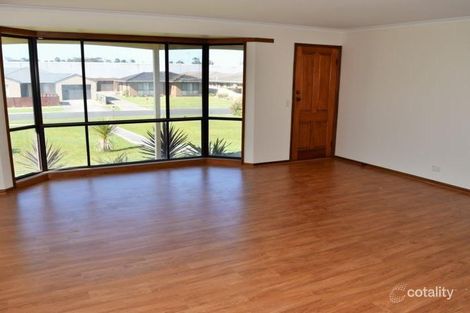 Property photo of 2 Poplar Street Wonthaggi VIC 3995