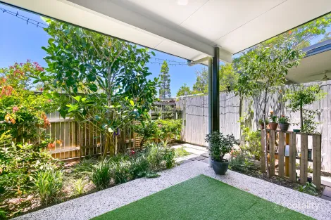 Property photo of 13/2-12 Kurrimine Crescent Mountain Creek QLD 4557