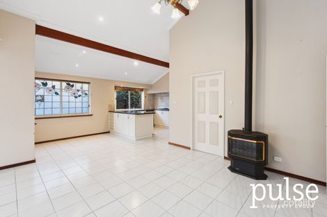 Property photo of 10 Beryl Avenue Shelley WA 6148