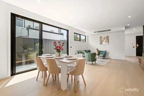 Property photo of 2/29 Hampton Road Essendon West VIC 3040