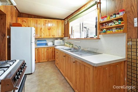 Property photo of 6 Myrtle Grove North Shore VIC 3214