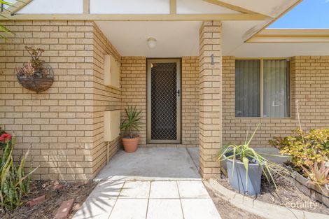 Property photo of 1 Ryde Close Warnbro WA 6169