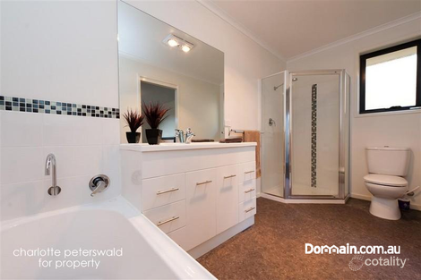 Property photo of 25 Joshua Street Mornington TAS 7018