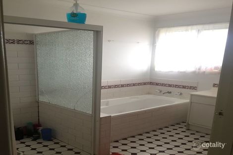 Property photo of 32 Alahna Drive Armidale NSW 2350