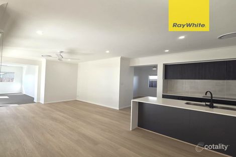 12 Chesterton St, Redland Bay, QLD 4165